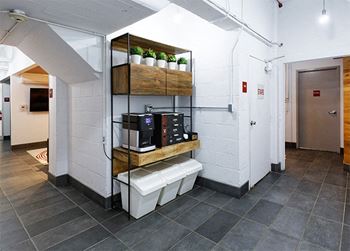 Quality hill towers - complimentary coffee bar with starbucks